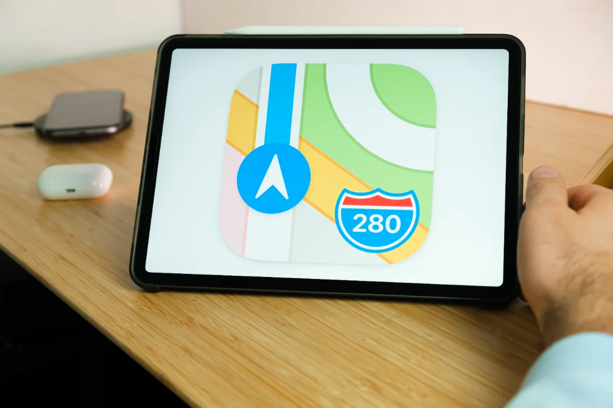 How to add business to Apple Maps